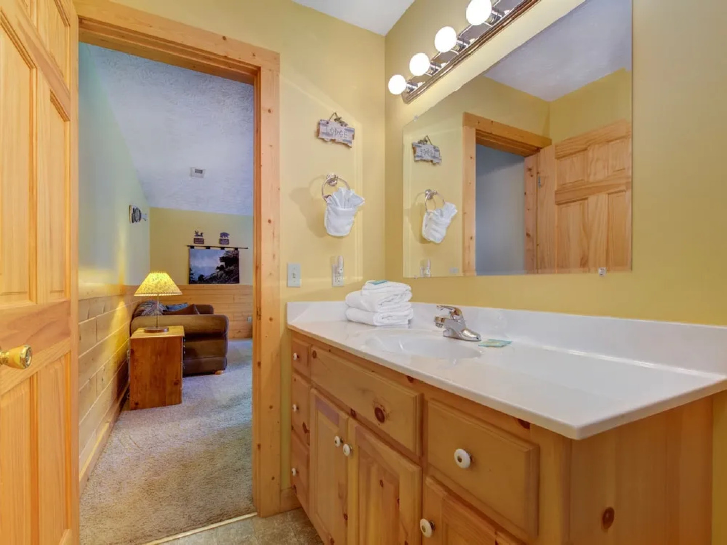 Trails End - Two Bedroom Cabin