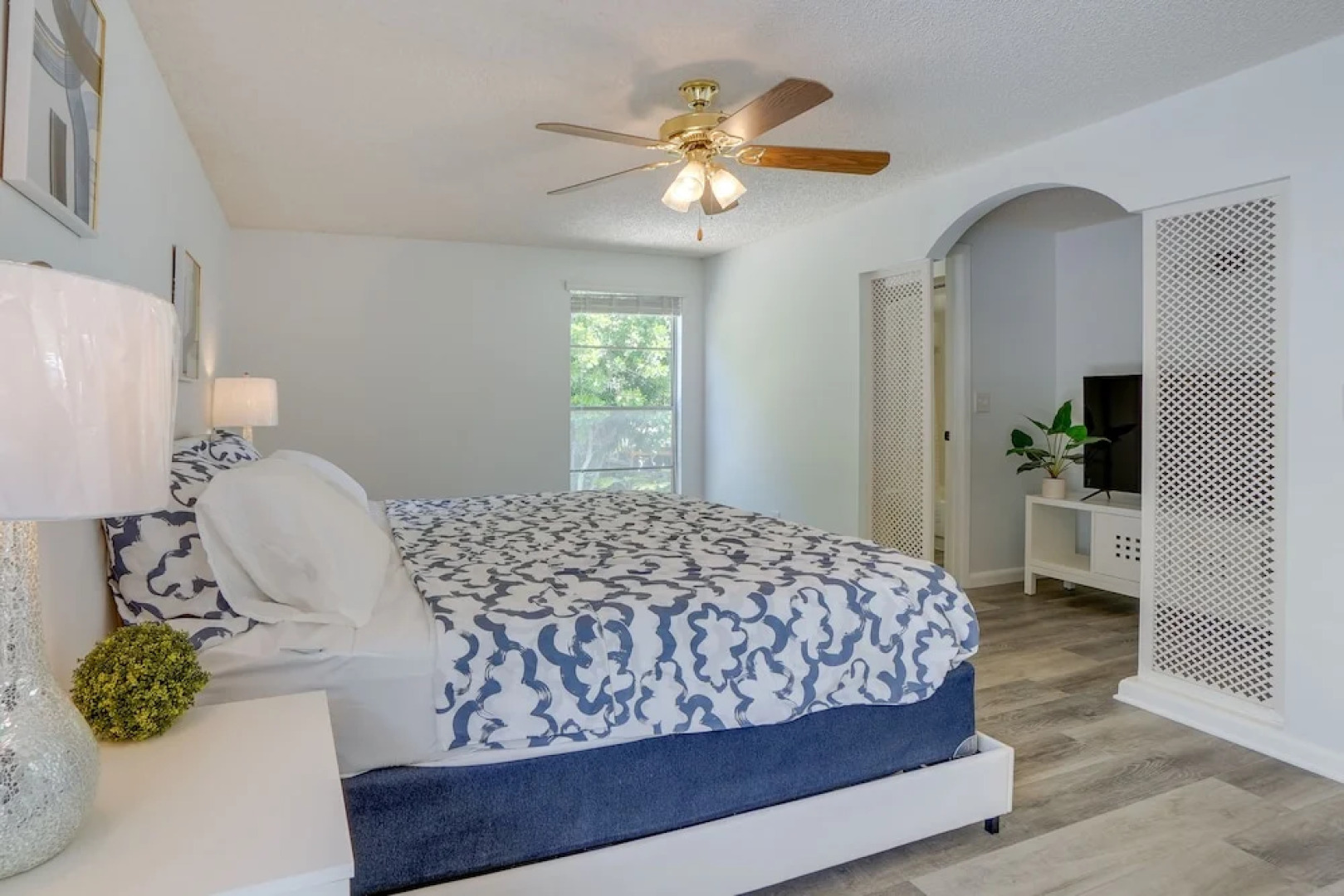 Spacious Tampa Vacation Rental ~ 7 Mi to Beach!