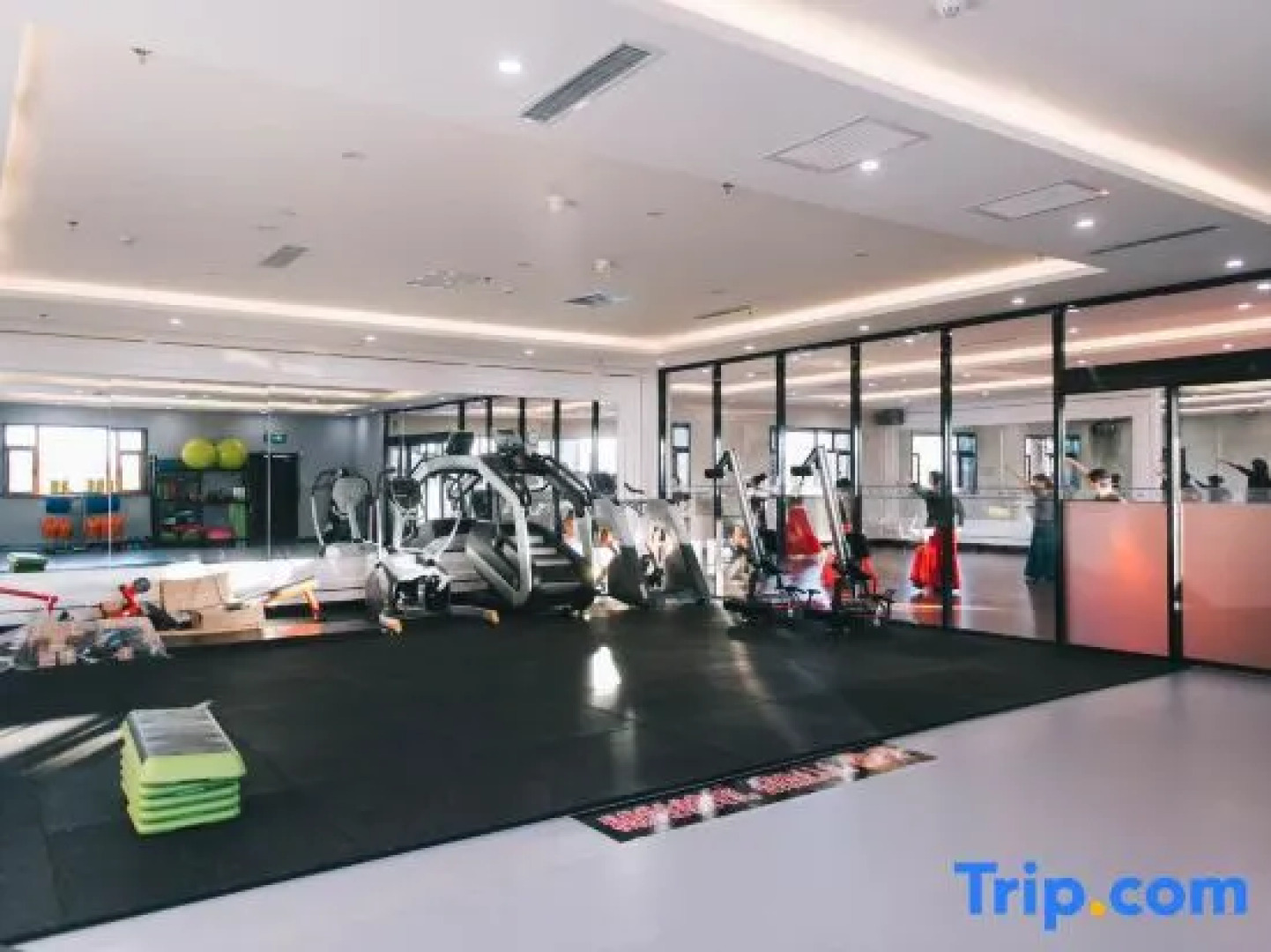 Yinpu Hostel (Yanji Changbai Road)