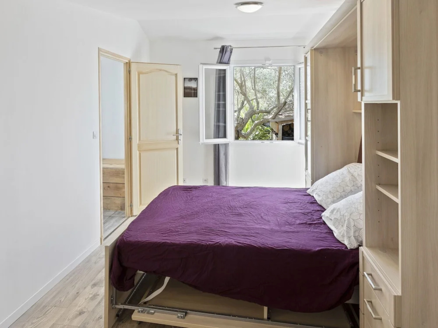 Detached house with private pool, 4 km from the medieval town of Brignoles