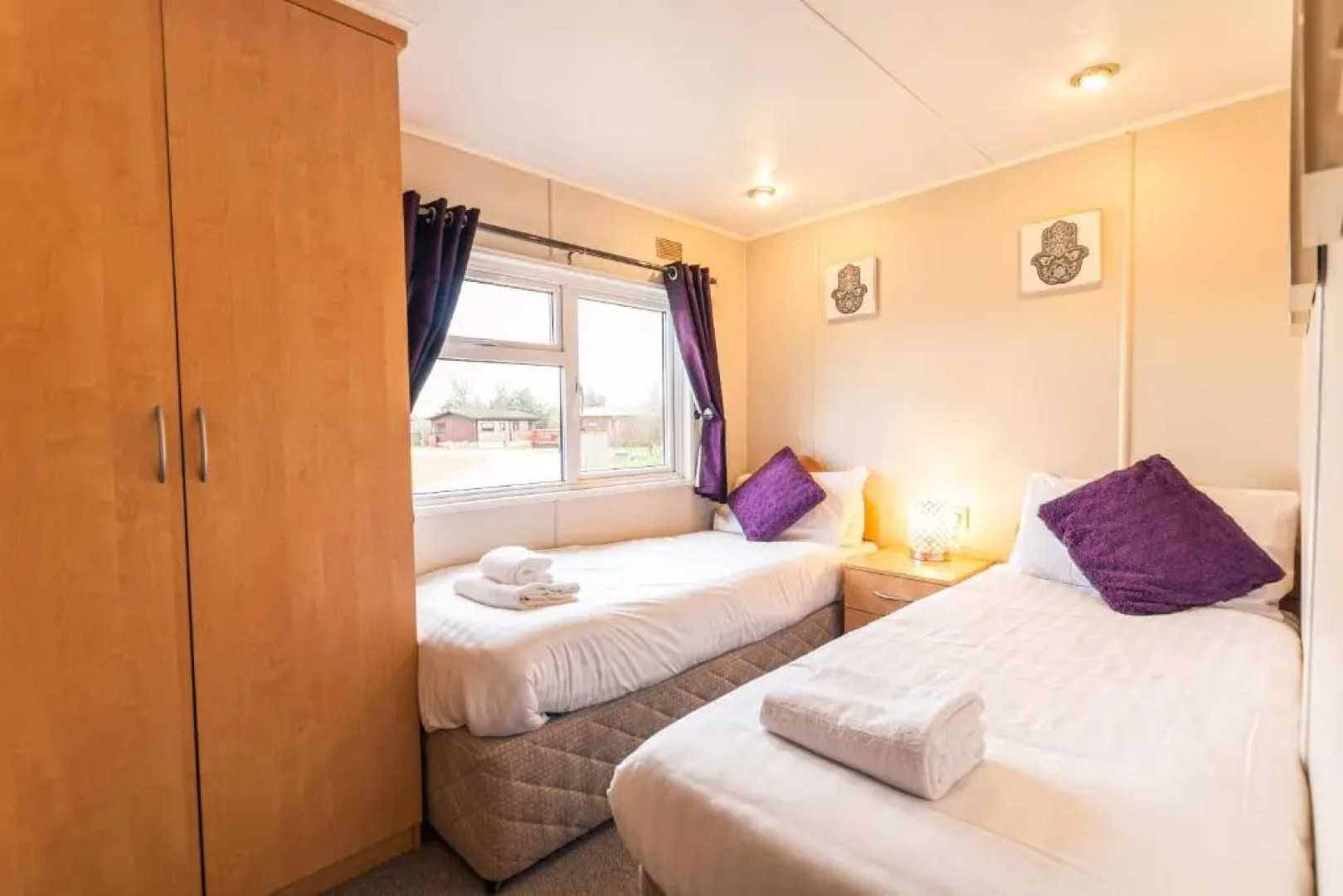 Woodland Lodge With Hot Tub