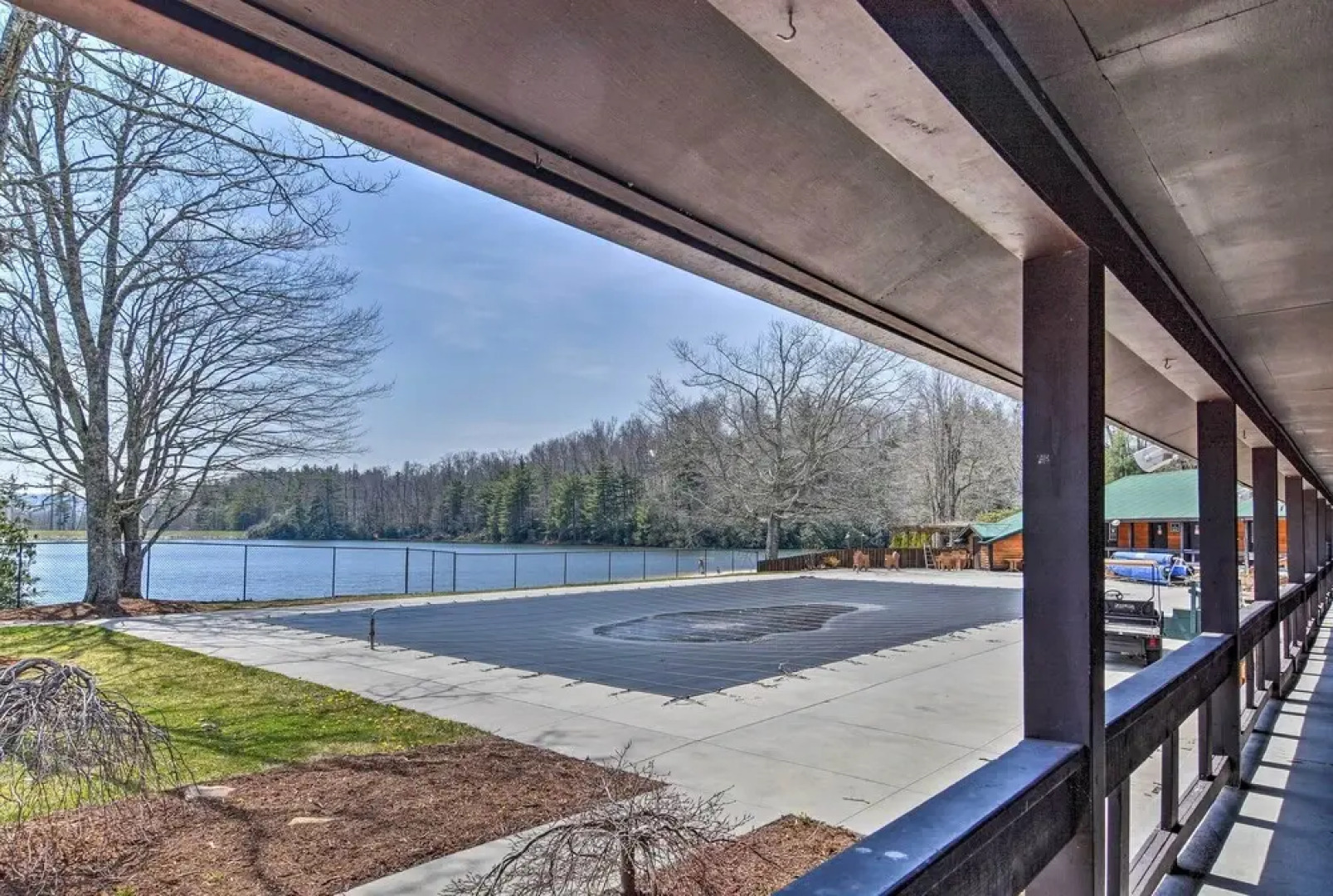 Riverfront Newland Home w/ Pool & Golf Club Access