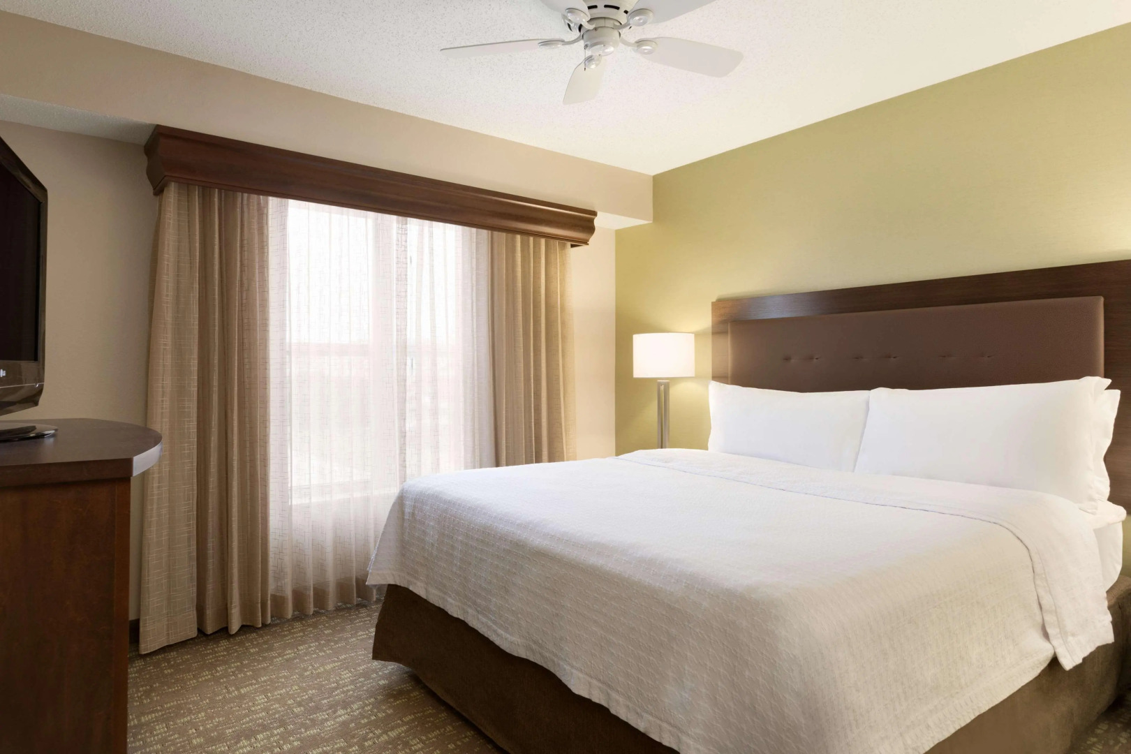 Homewood Suites by Hilton Toledo-Maumee