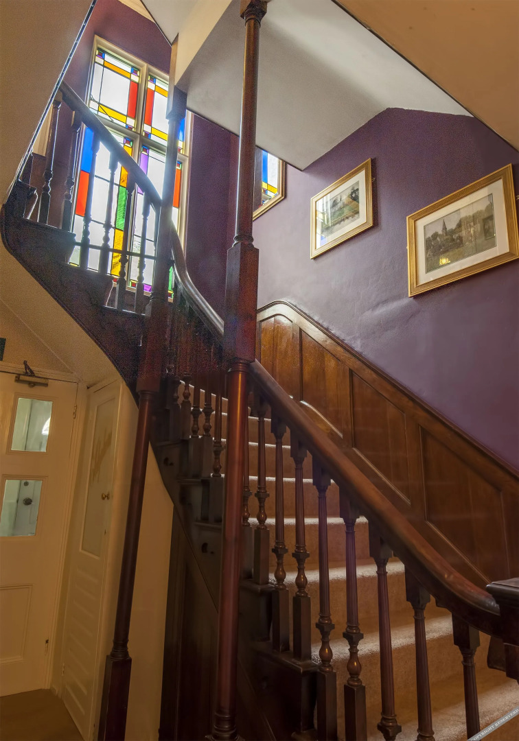 Corinium Hotel & Restaurant