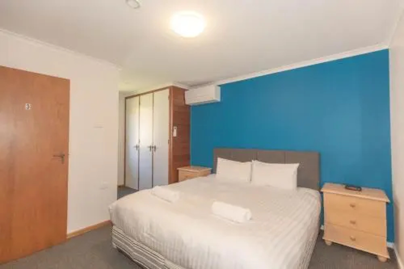 The Lakefront 69 Townsend Street