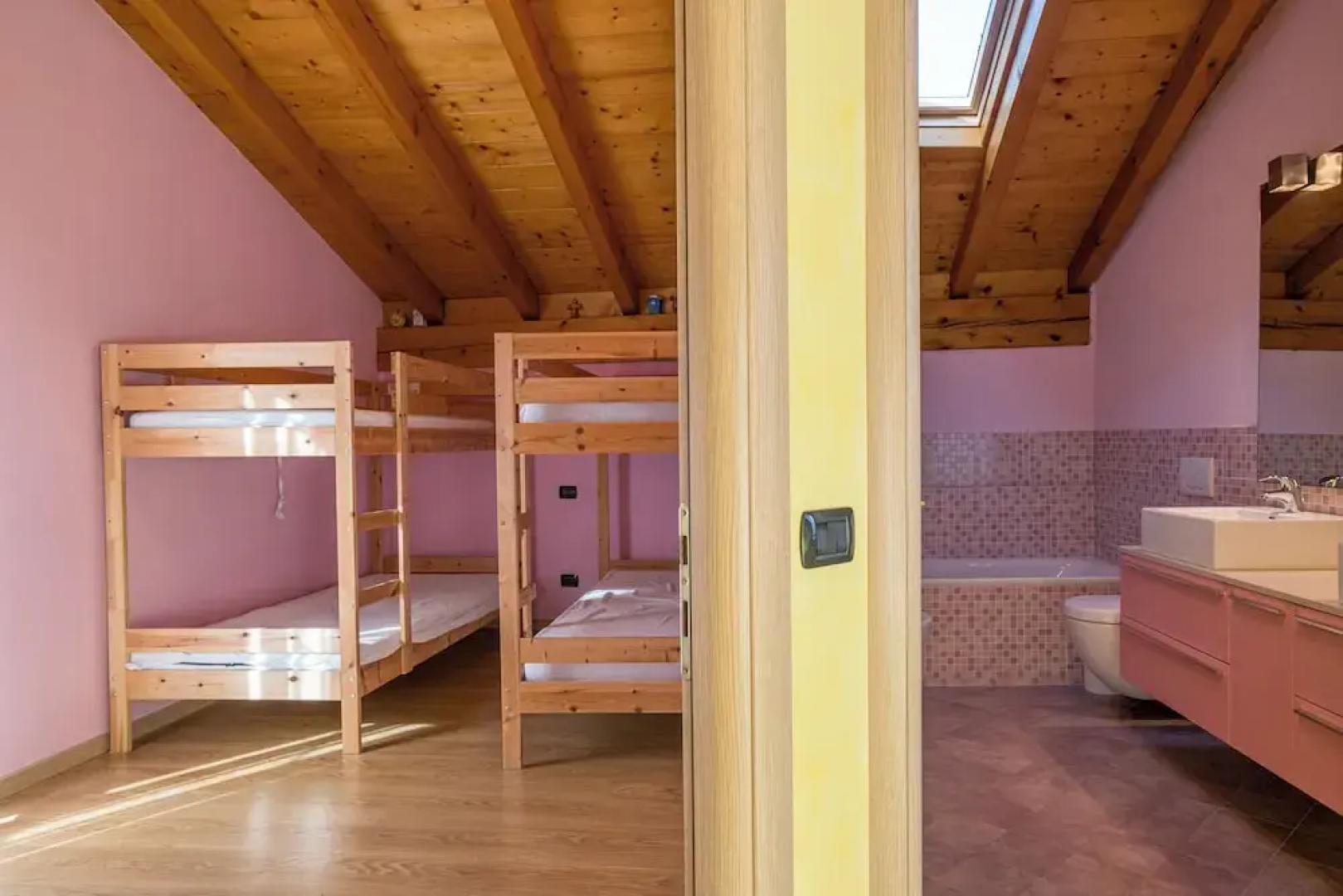 Cremia Dreamhouse