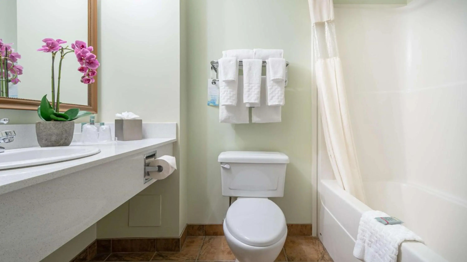 Service Plus Inns and Suites Calgary