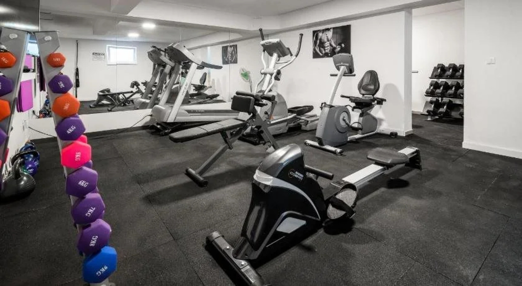 Acadia Beach Villas & Apartments, Slatine