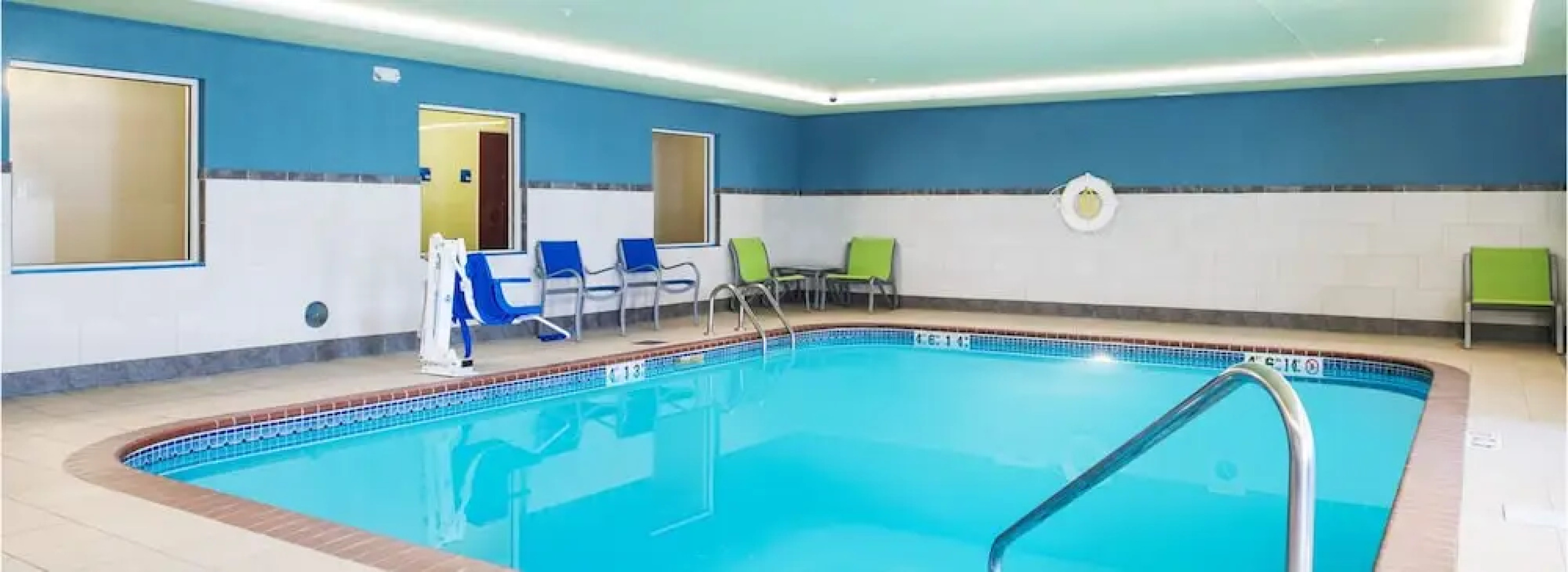 Holiday Inn Express & Suites Forest Hill - Ft. Worth, An Ihg Hotel