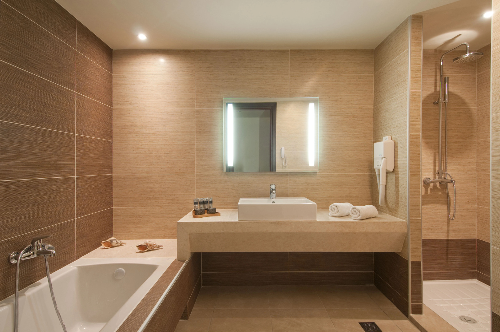 Отель Blue Lagoon Village