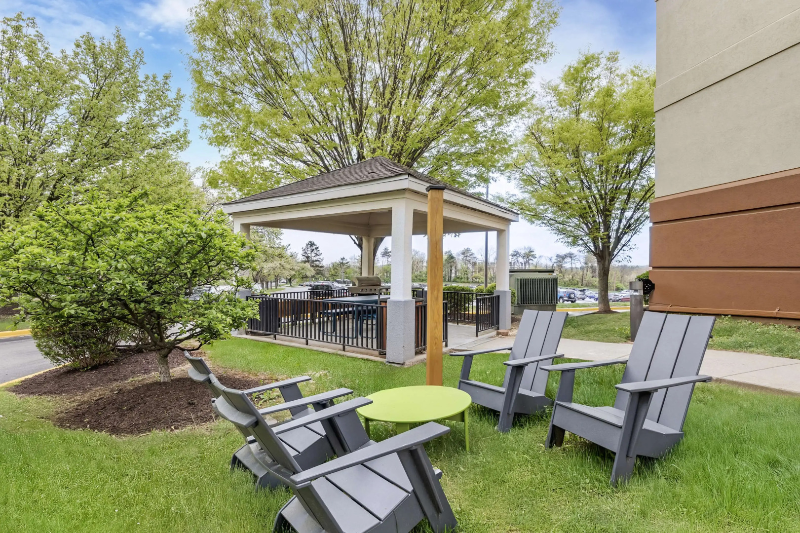 Sonesta Simply Suites Baltimore BWI Airport