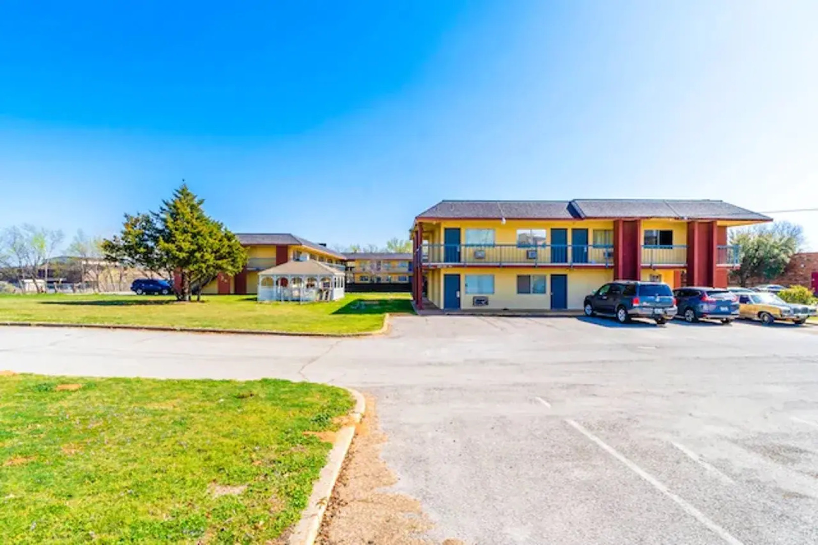 Castle Inn & Suites By OYO Chickasha