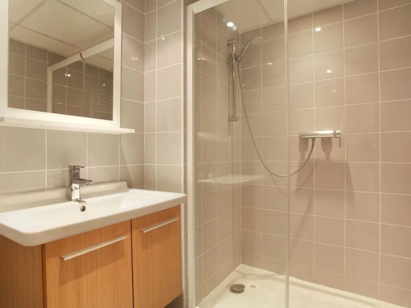 Comfortable Apartment With air Conditioning in the Luberon