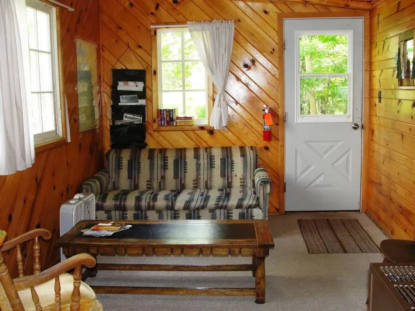 Pine Point Lodge, Resort & Motel