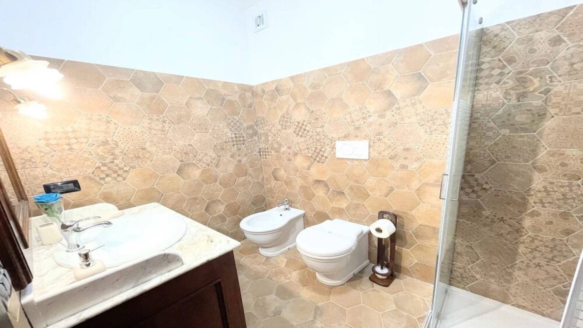 Exclusive Villa in Montefiascone -pool and Jacuzzi