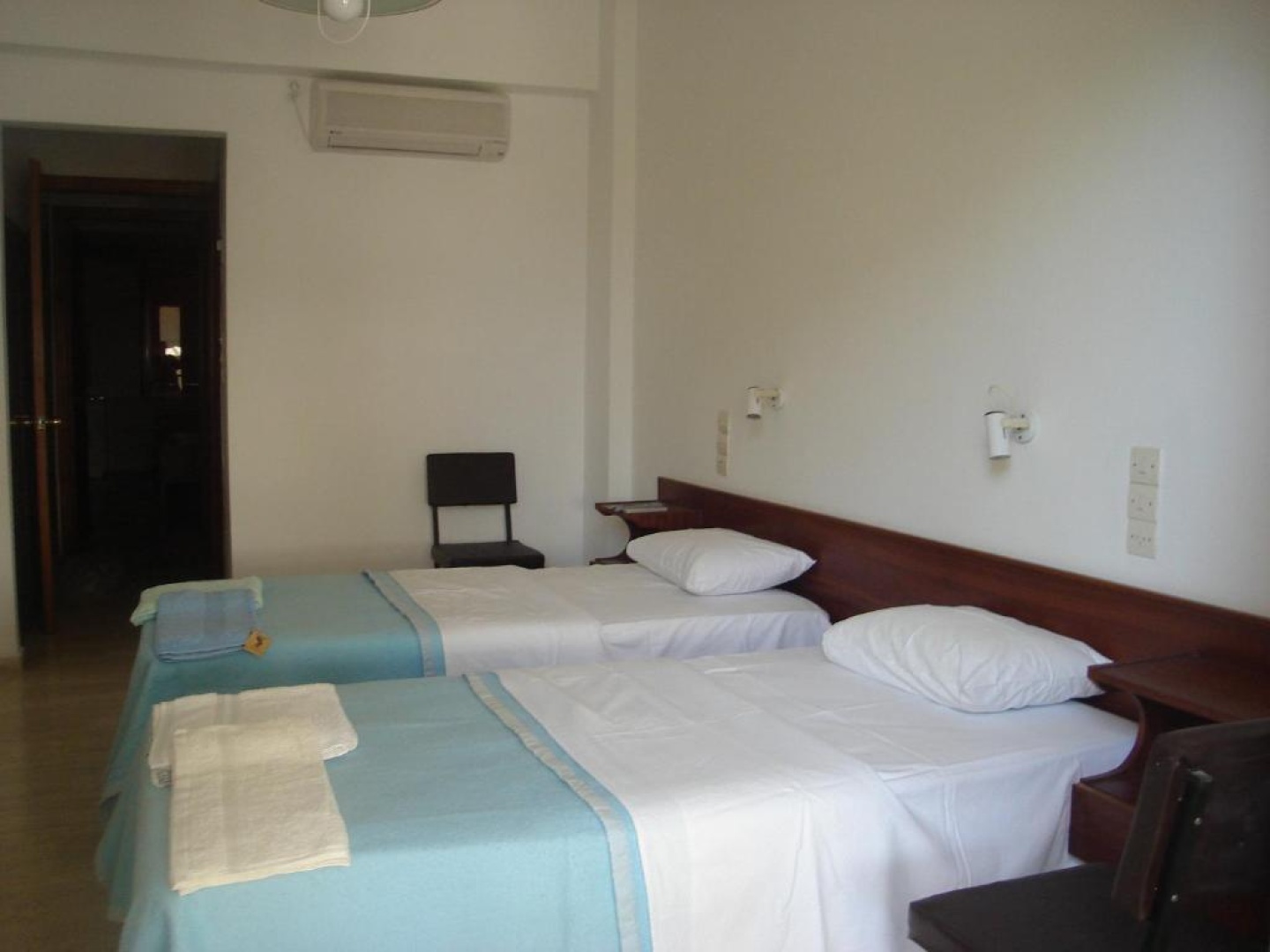 Dimitris Rooms