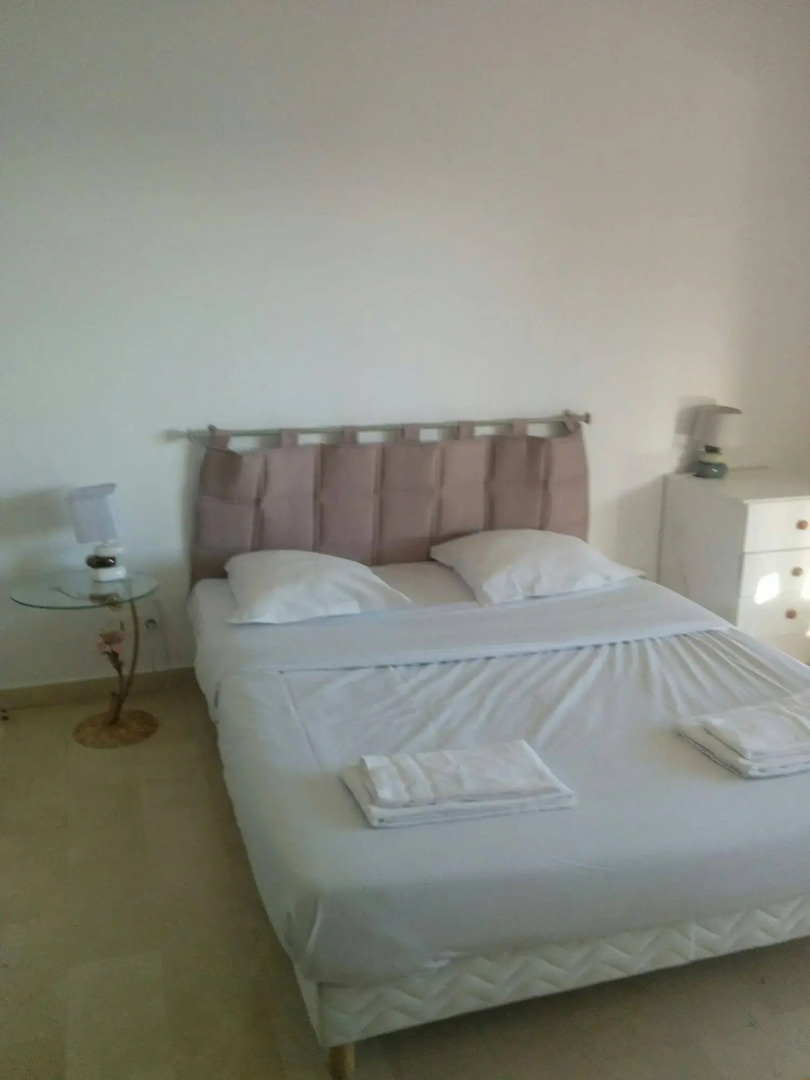 Happy Few - Le Sea View