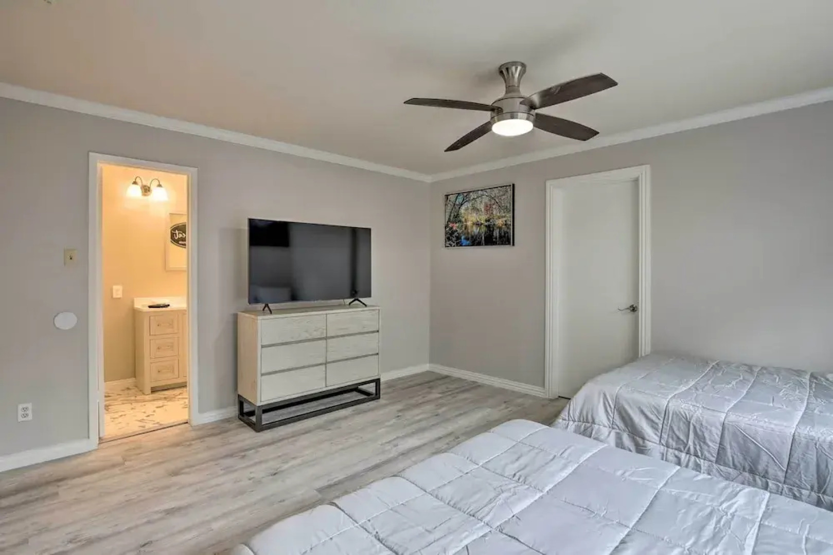 16 Mi to Lake Ray Hubbard: Garland Family Home