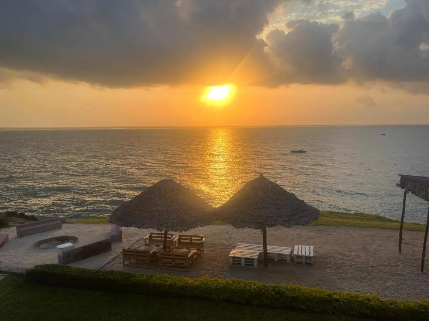 Calamari Beach Villas