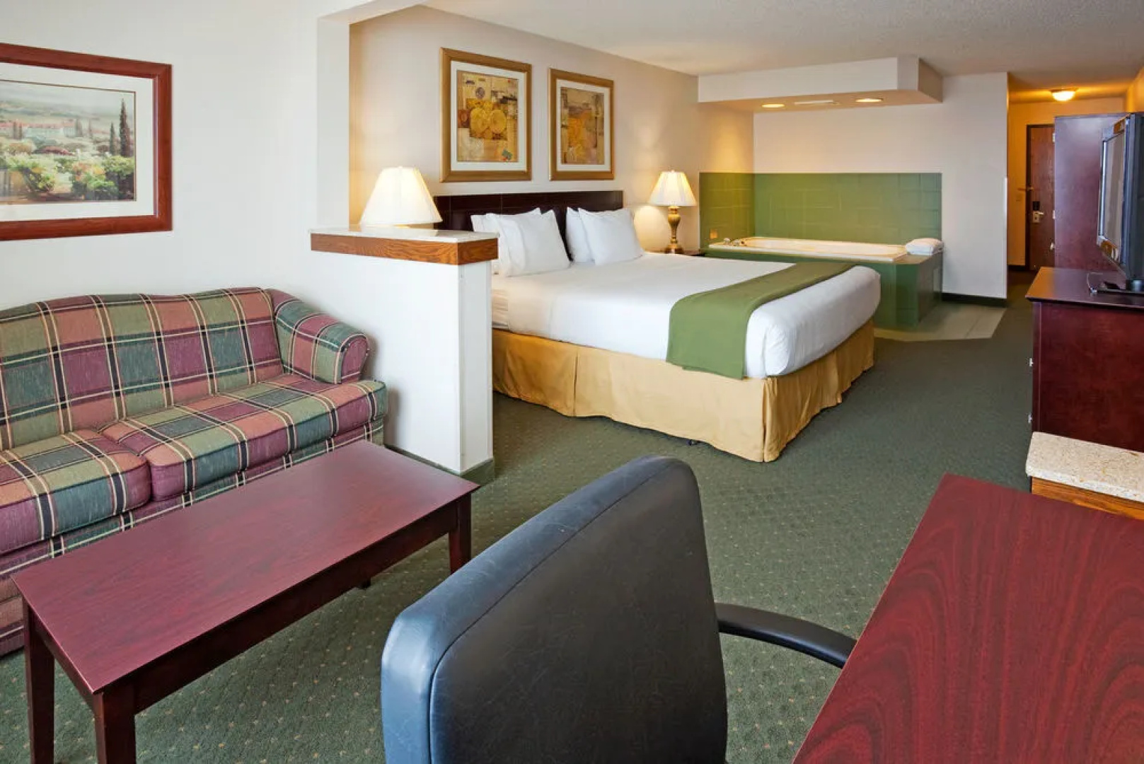 Holiday Inn Express Hotel & Suites Oshkosh Stateroute 41
