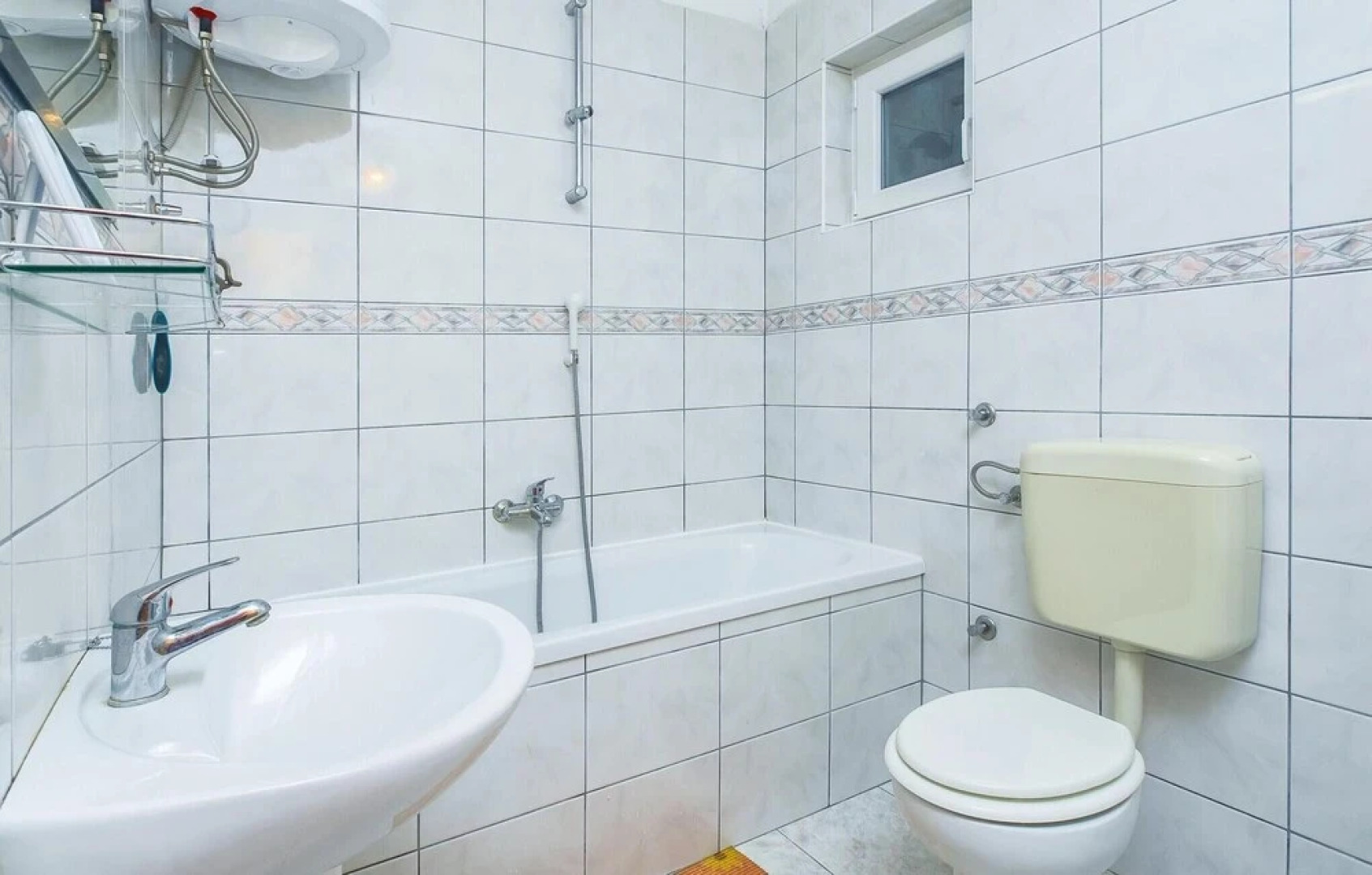 Awesome Home in Duce With Wifi and 3 Bedrooms