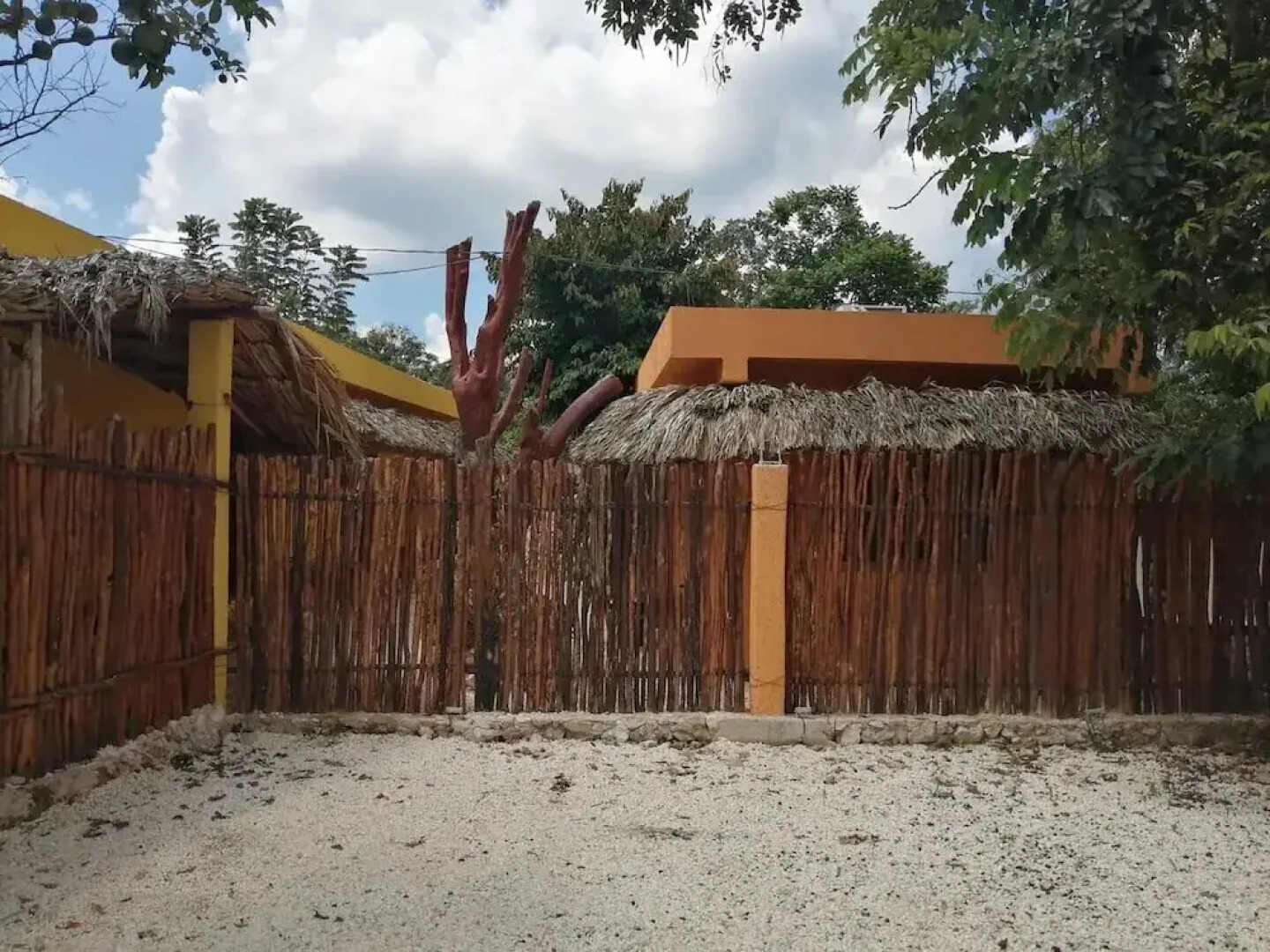 Suites  Casa de Piedra y Colores-Aak