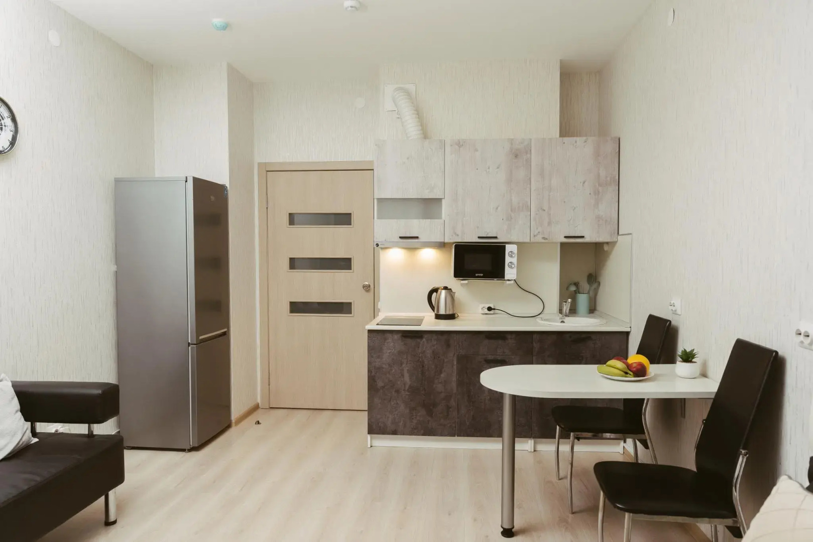 Leto Apart (Лето Апарт) на улице Революции 52В