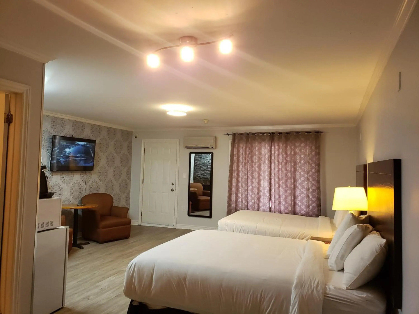 Regency Inn & Suites