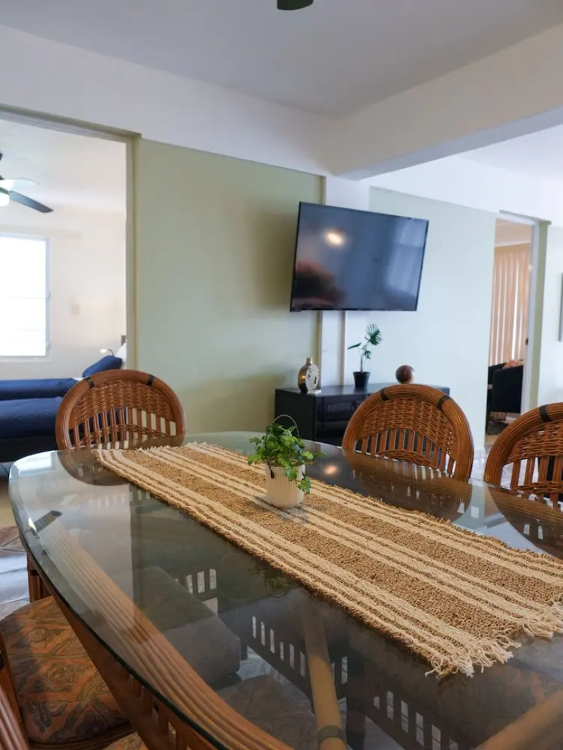 El Flamingo Beach Club