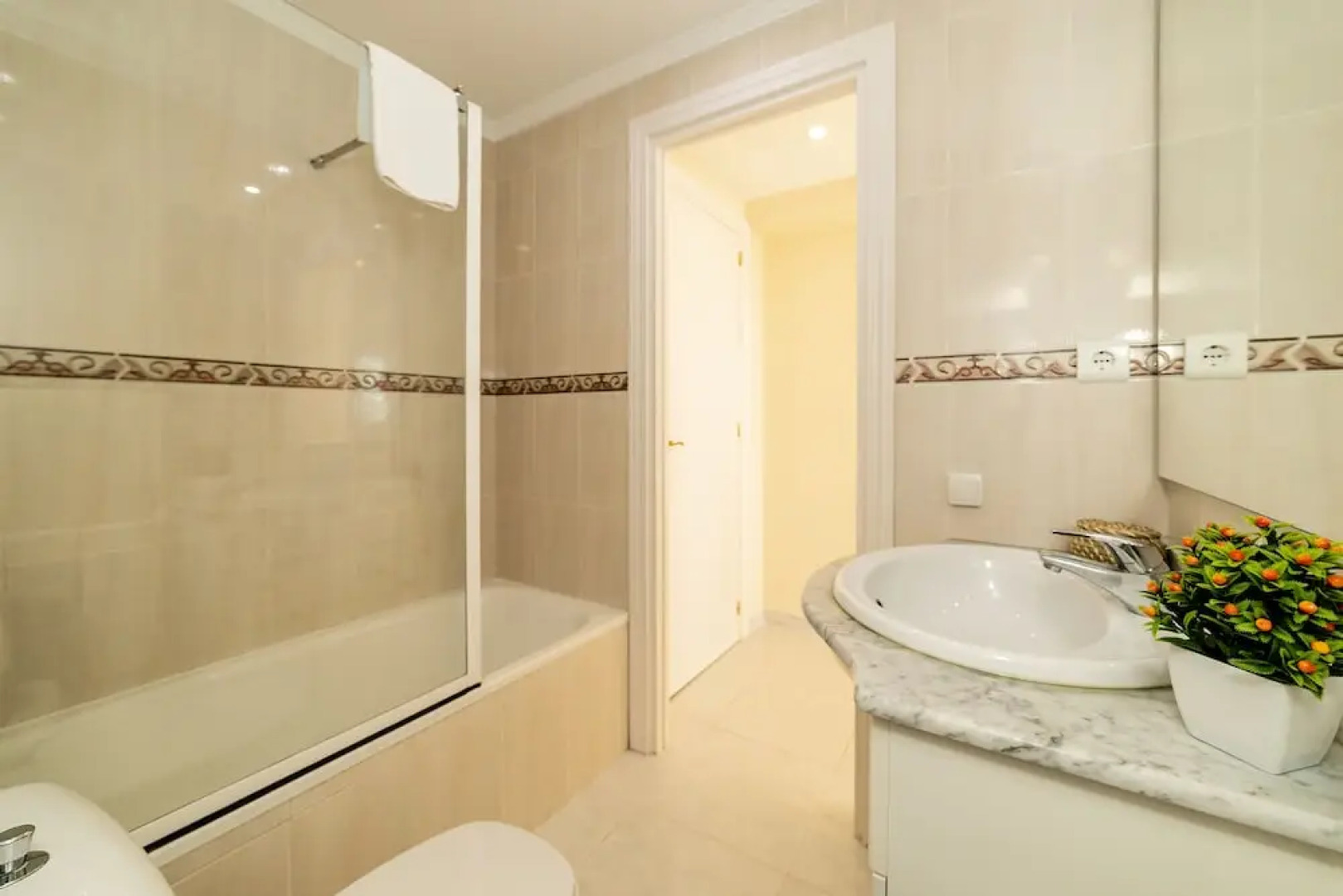 Acuario 118 great  Sea views