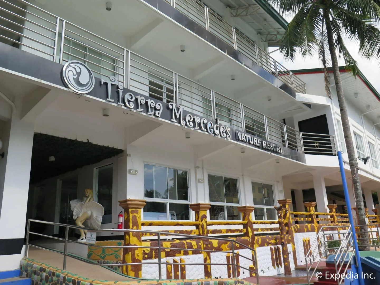 Tierra Mercedes Nature Resort