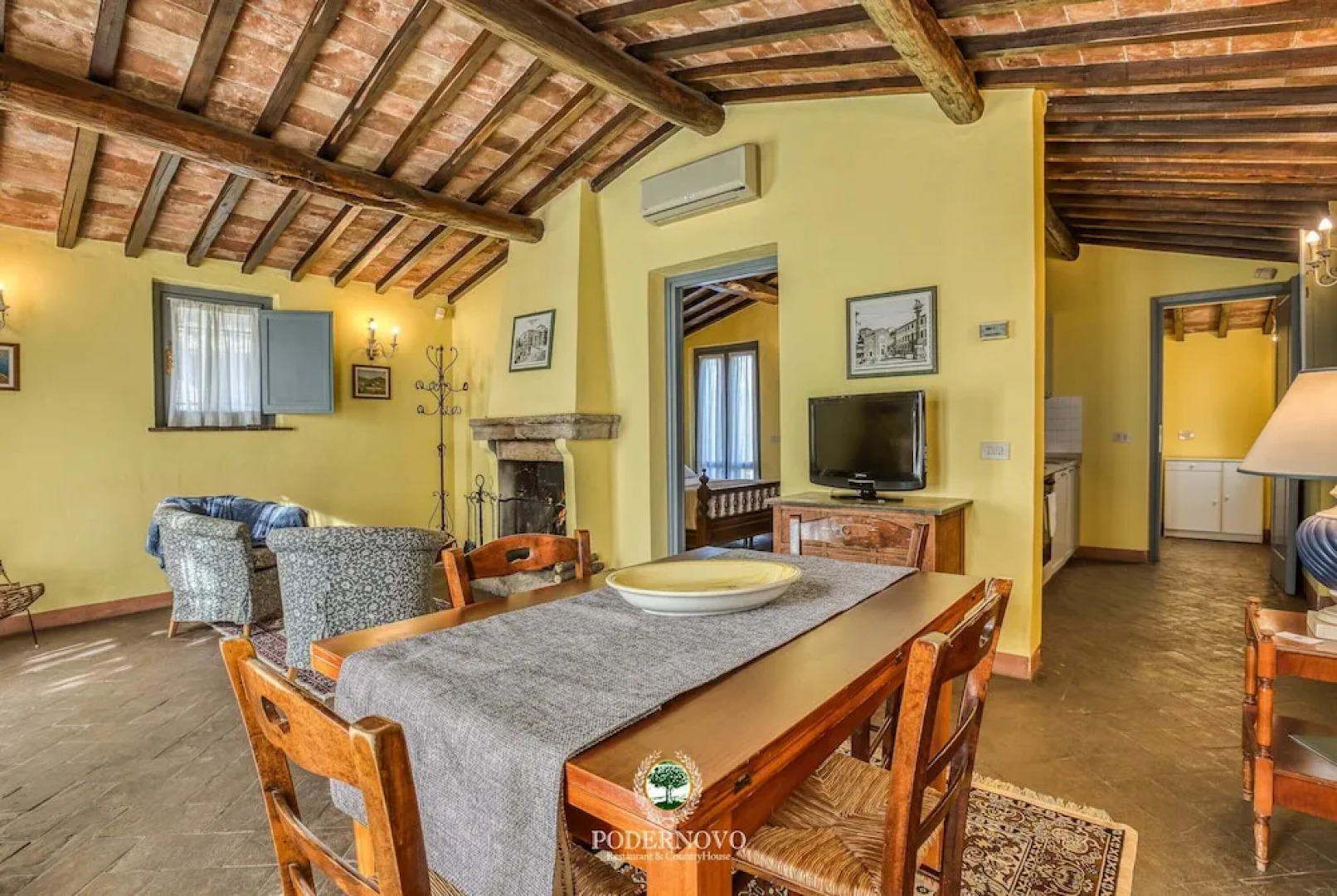 Podernovo di Castello delle Regine