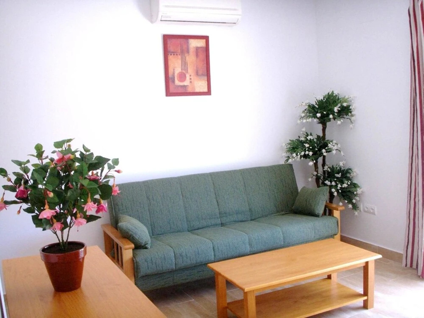 House With 4 Bedrooms in Totalán, With Wonderful Mountain View, Furnis