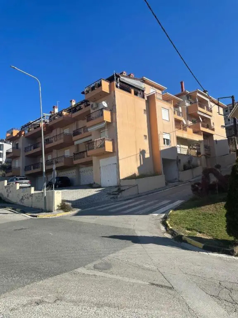 Kozani Hideaway for 2!