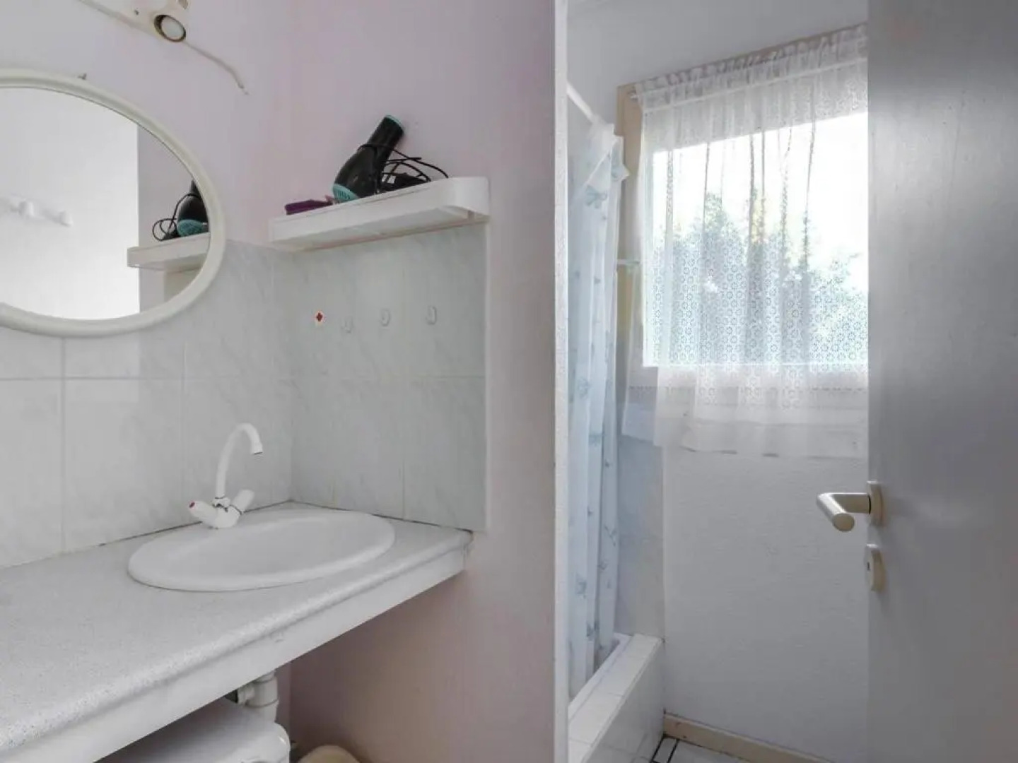 Appartement Esquièze-Sère, 3 pièces, 5 personnes - FR-1-402-37