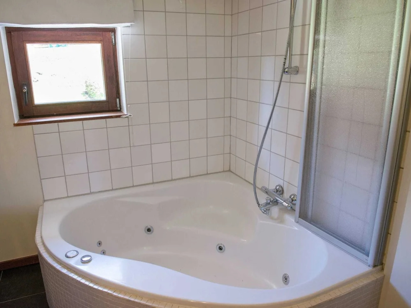 Luxury Apartment in Malmedy with Jacuzzi