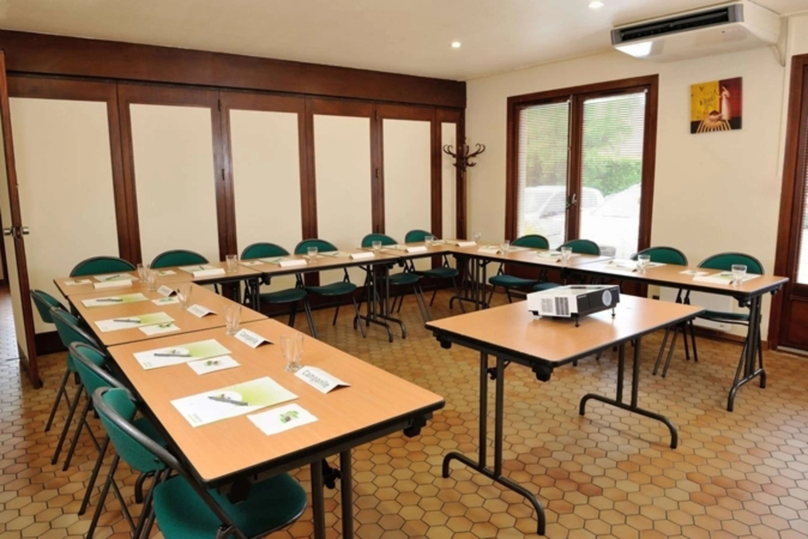 Campanile Moulins - Avermes