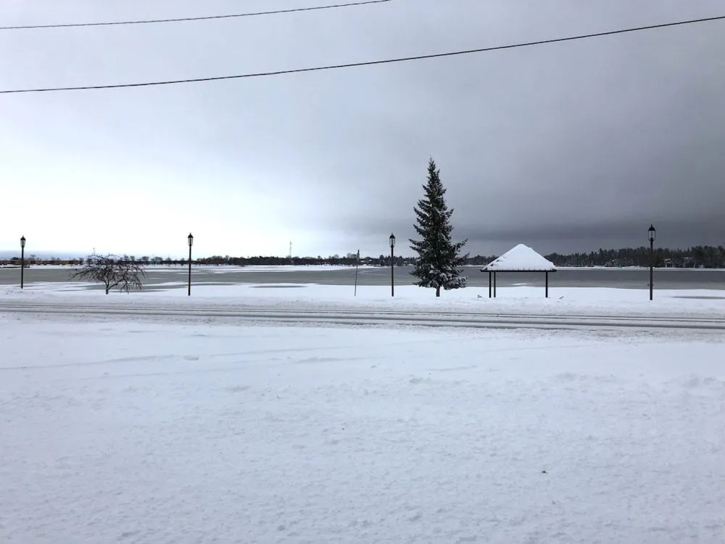The Bayview Motel - Fort Frances, ON - Lakeside Motel