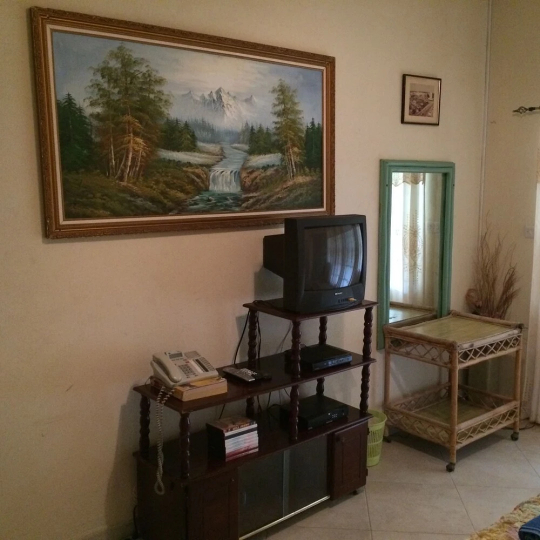 West Coast Apartment Motel