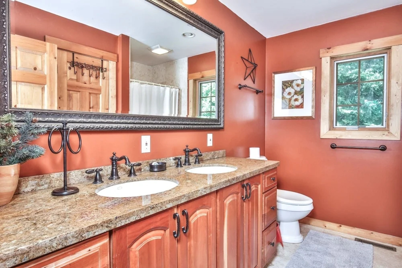 The Log Lodge - 4 Br Home