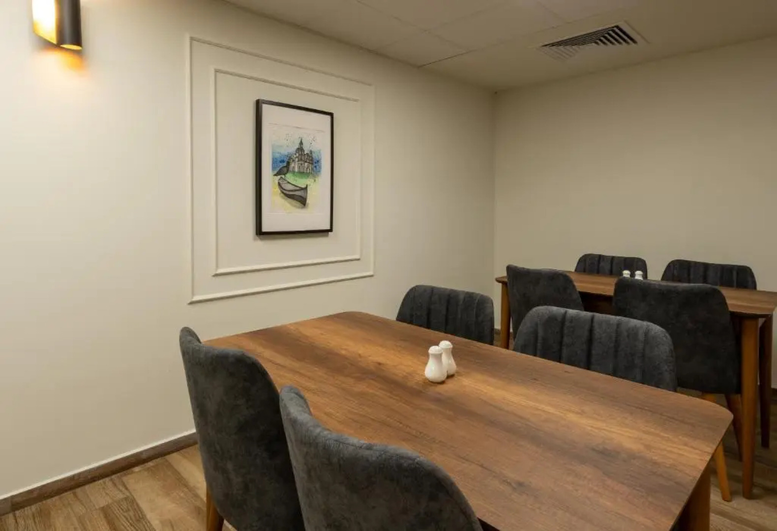 Queen Nelly Hotel Park