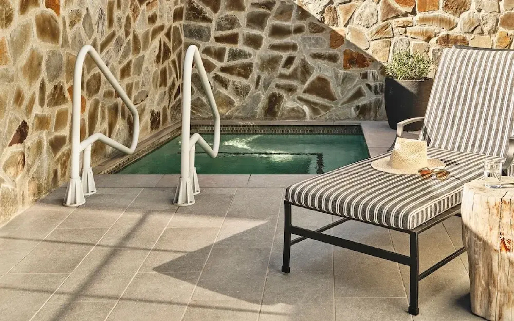 The Inn at Mattei's Tavern, Auberge Collection