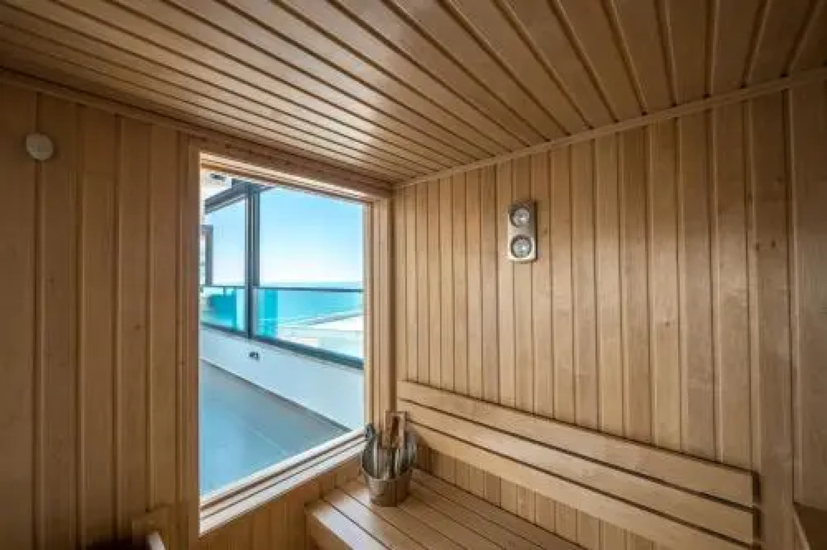 Apartments Barjaktar