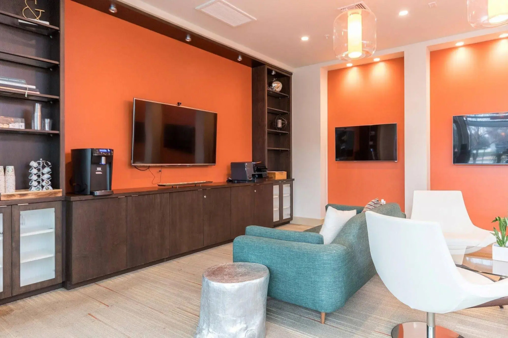 Global Luxury Suites at Tasman