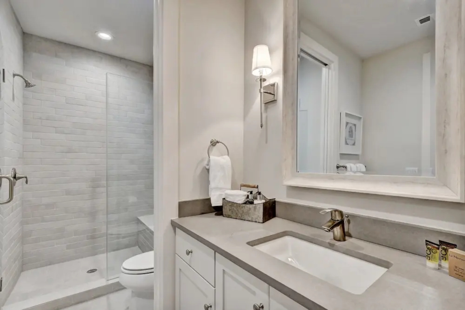 19601 Flying J House Unit 7 4 Bedrooms 3 Bathrooms Home