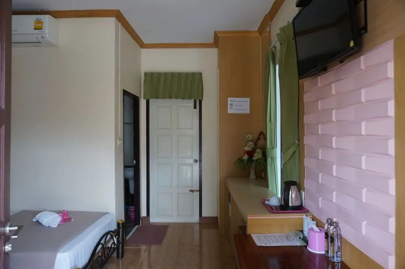 The Loom Resort Thung Song