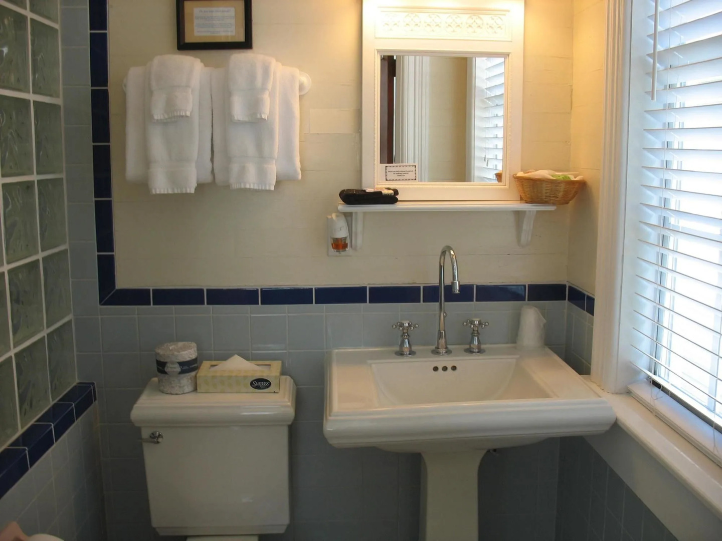 Duval Gardens at Southernmost Beach Resort – Adults Only