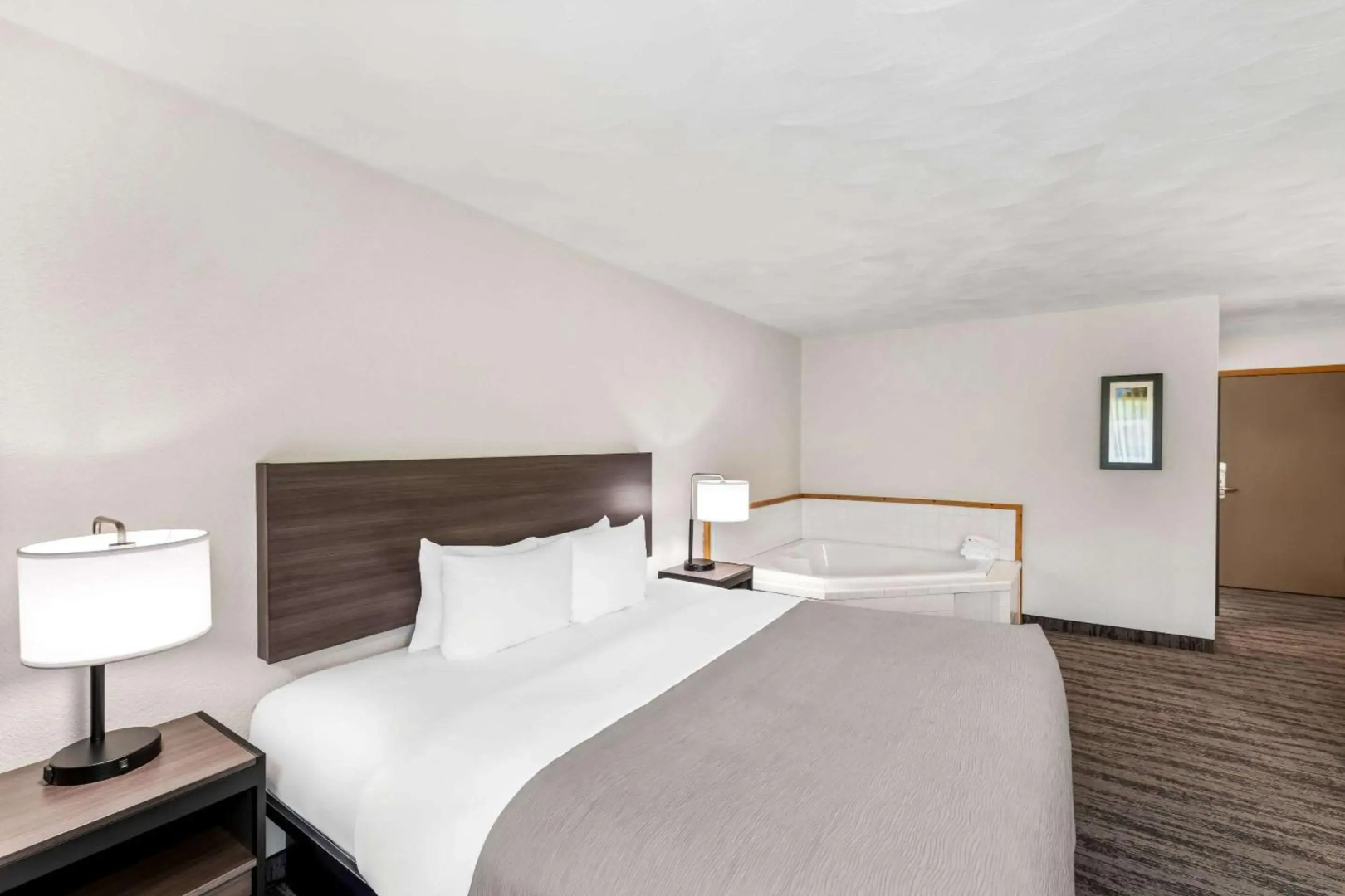 Quality Inn & Suites Munising