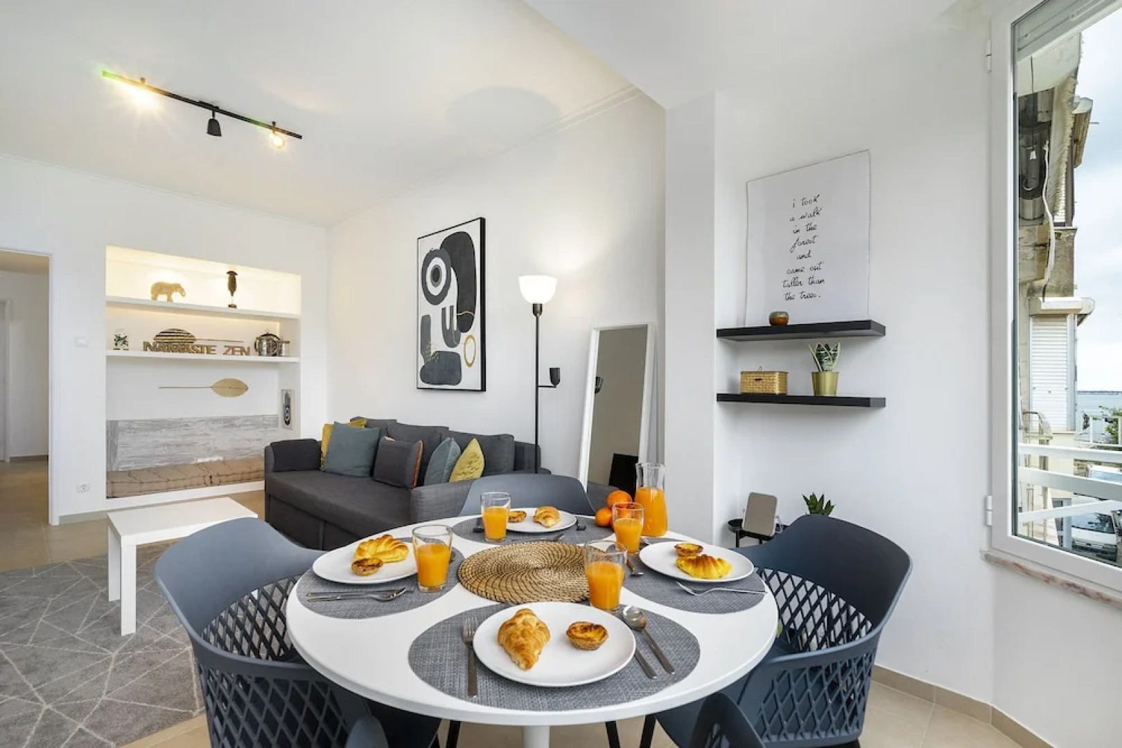 Peaceful Algés Family Home