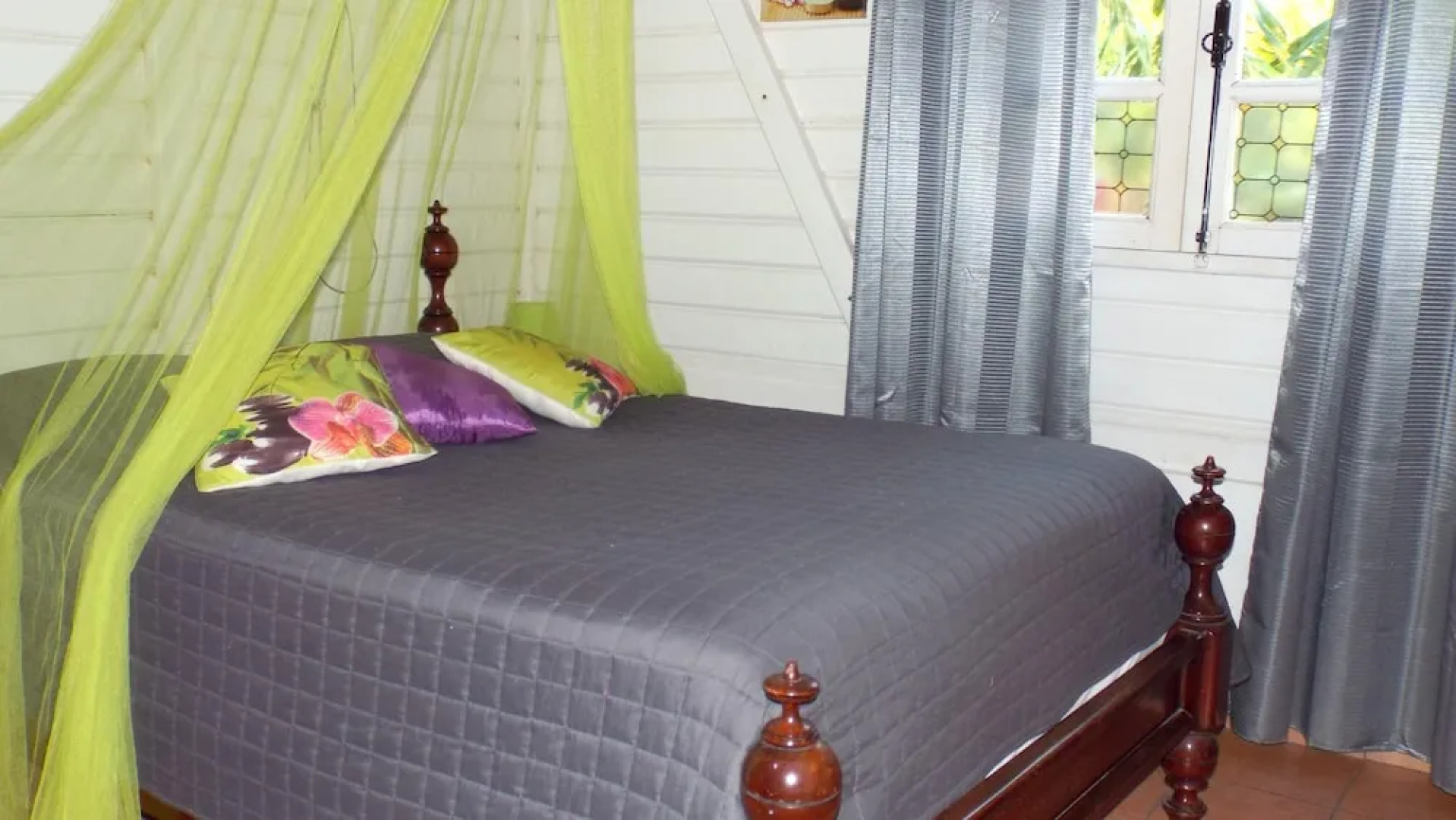 Villa With 2 Bedrooms in Pointe Noire, With Wonderful sea View, Privat